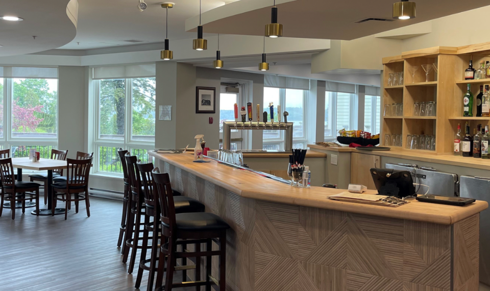 Winter Dining at Riverside